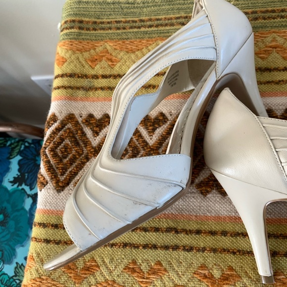 Roberto Vianni Heels - Picture 2 of 9